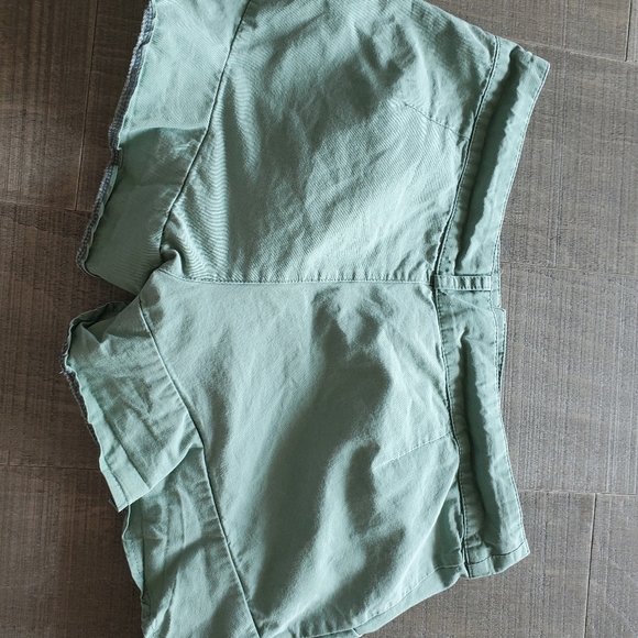 Ruffle Hem Paper Bag Front Zip Shorts - Picture 4 of 6